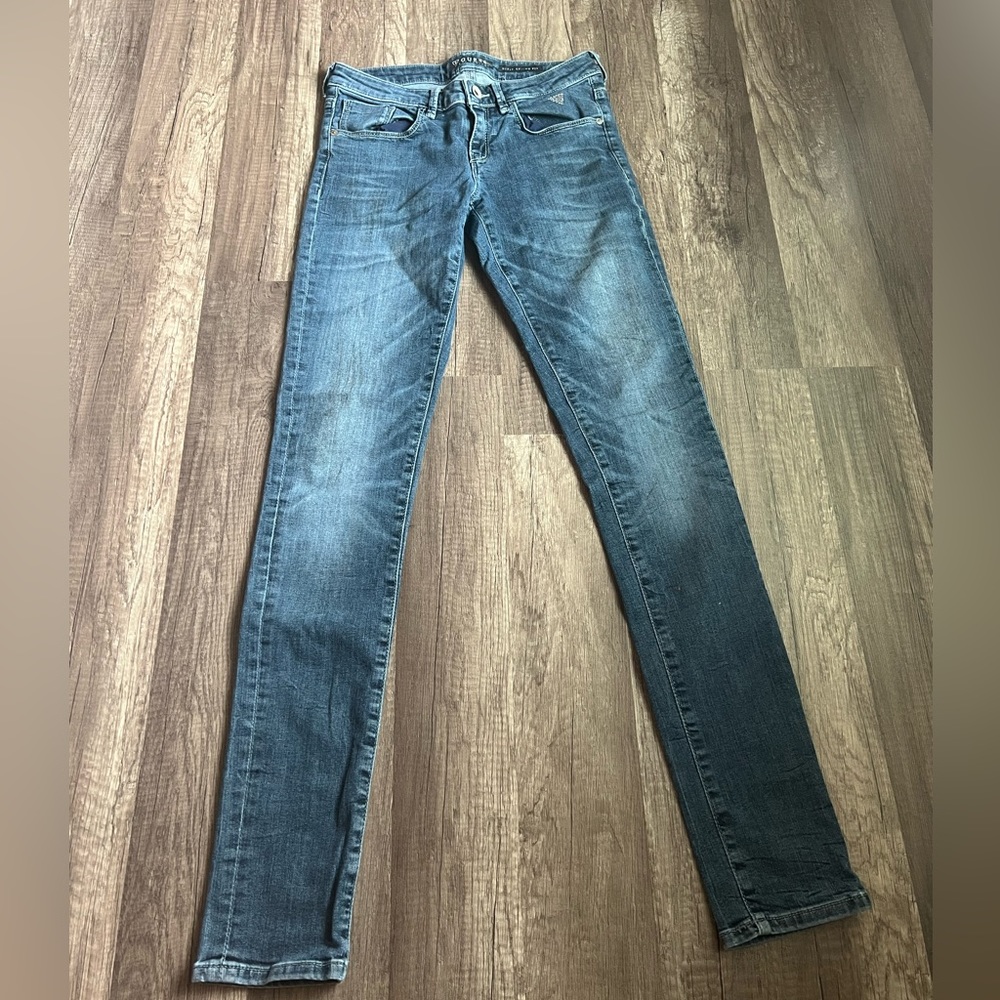 GUESS skinny jeans, with small details, size 0